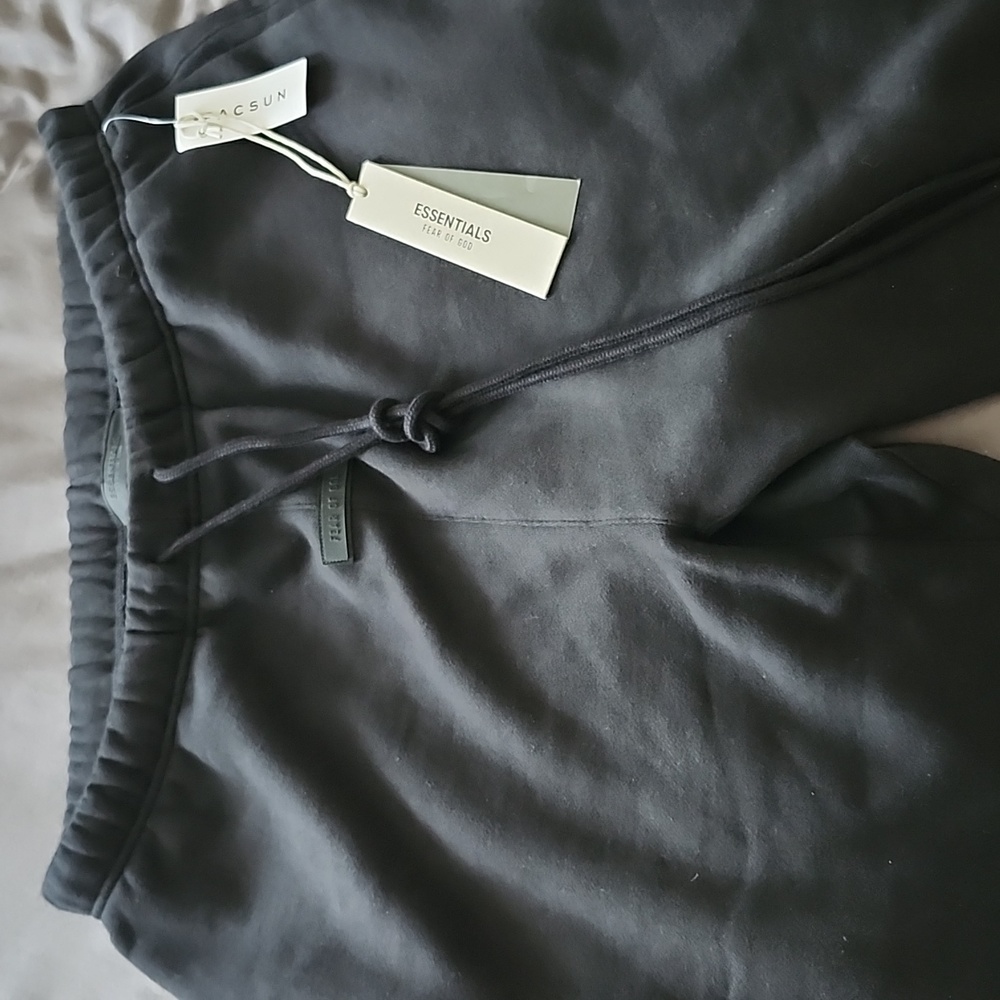 Essentials pant